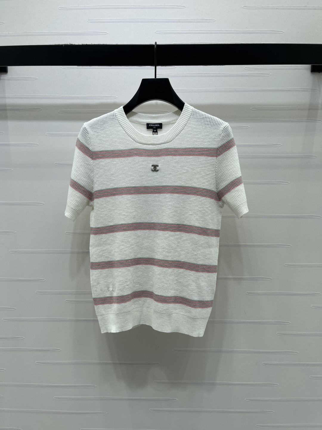 Women's short sleeves